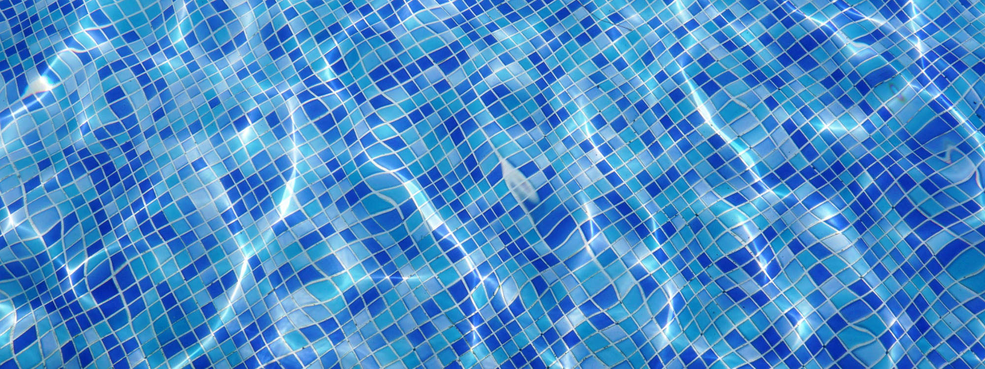 Best Western Hotel Erfurt-Apfelstädt - Blauer Poolbecken Hintergrund